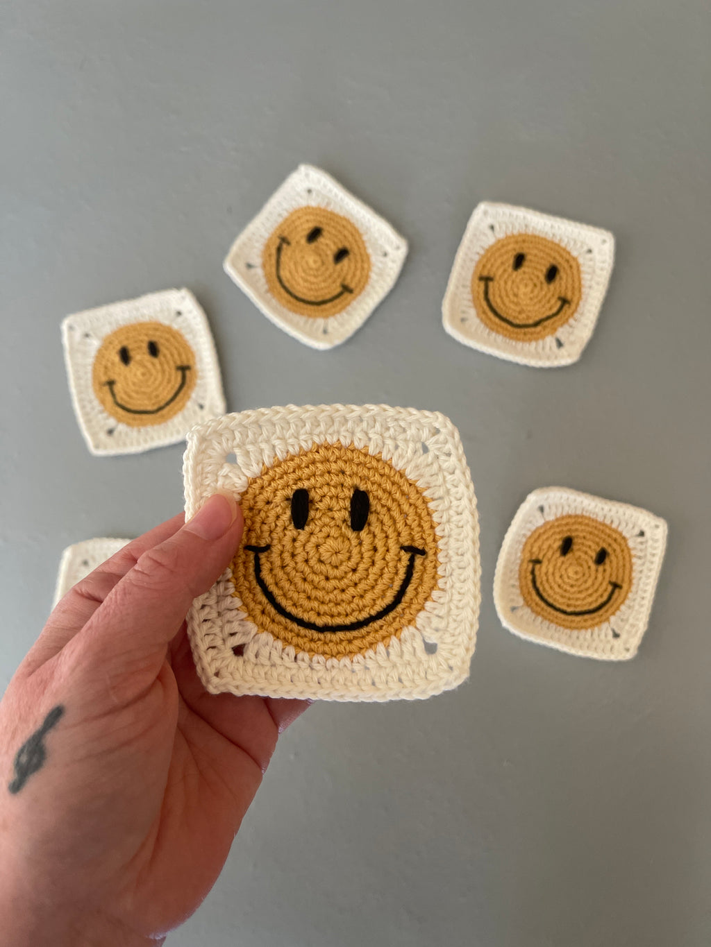 Oldemorfirkant med HappyFace